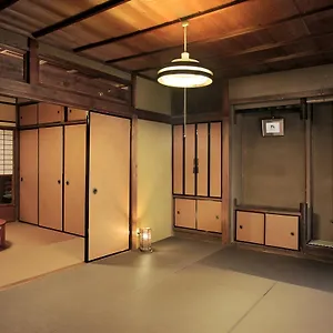 Kiyomizuan: Traditional Machiya With Modern Renovations Guest house